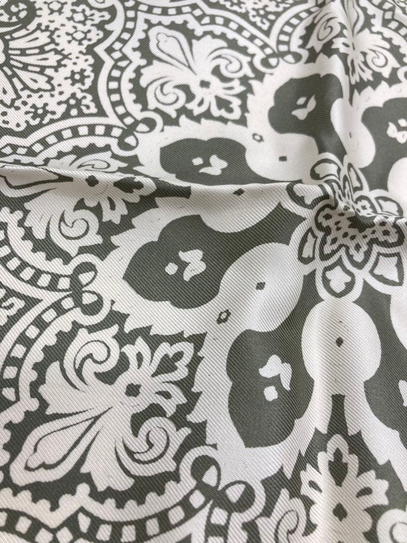 GUCCI シルク ペイズリー柄 ストール