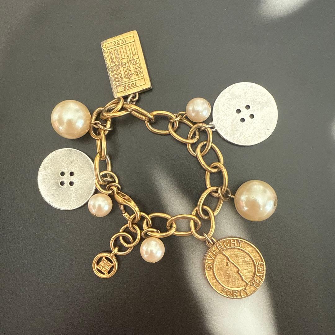 GIVENCHY ブレスレット