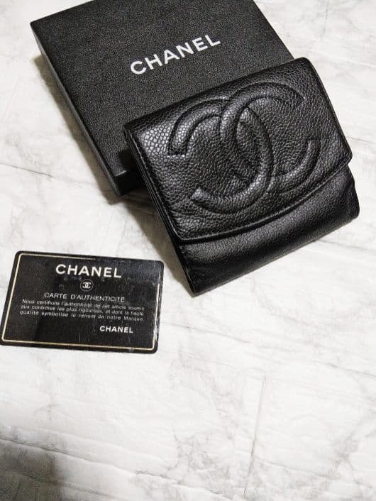 【美品】シャネル キャビア デカココマーク 財布