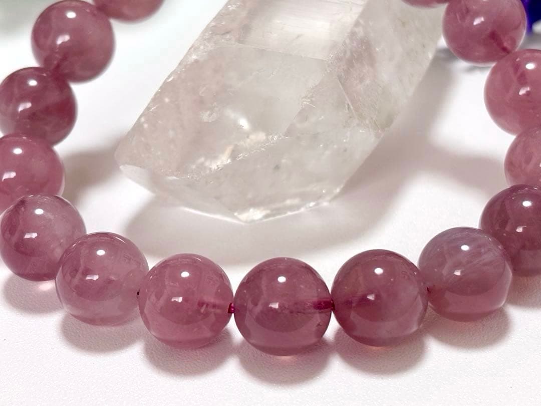 究極品質　愛と安らぎを象徴する宝石　幻のロイヤルパープルスターローズクォーツ