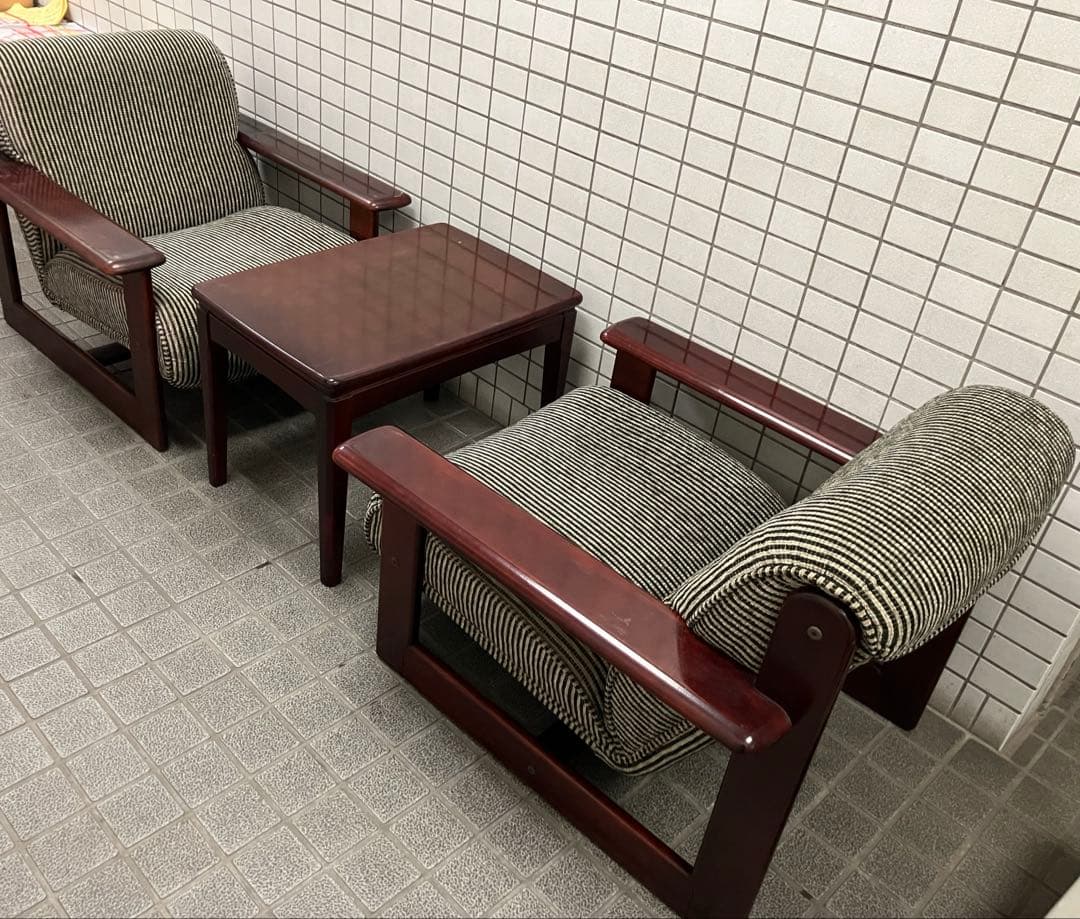 karimoku オールドカリモクストライプウッドアーム1人掛けソファ