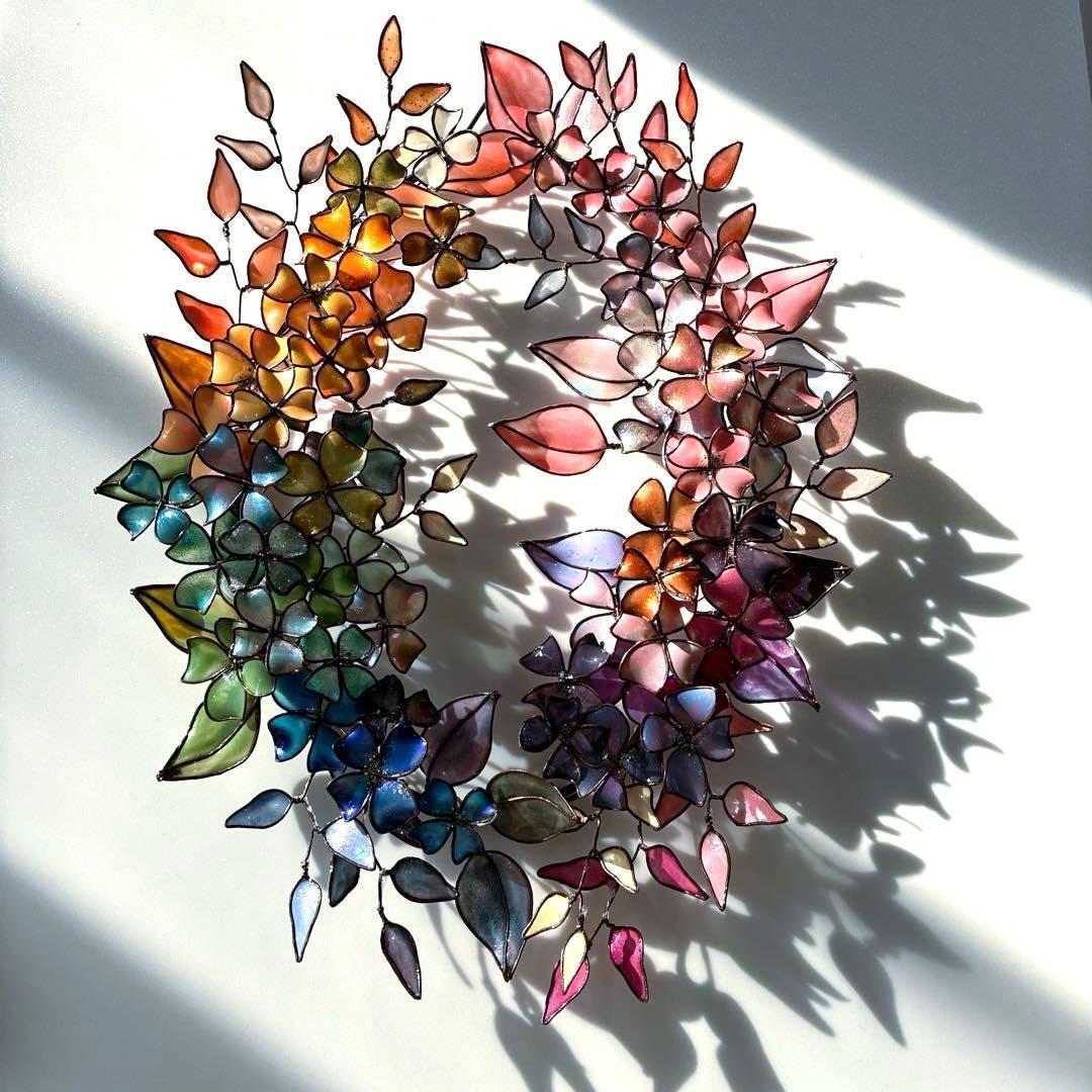 大きなアンティーク調フラワーリース　ワイヤークラフト　ディップアート　壁飾り