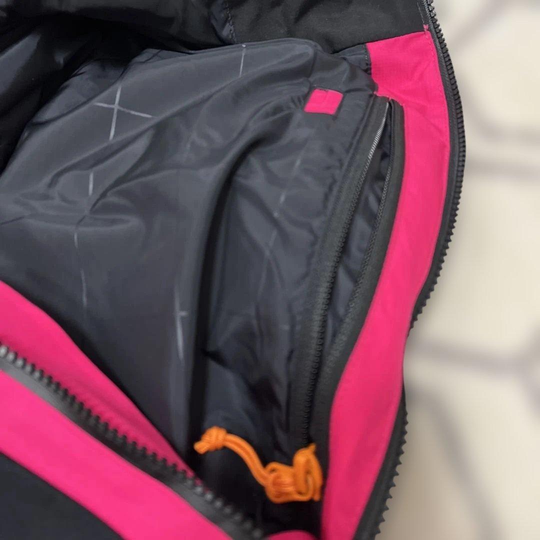 Burton GORE-TEX スノーボードジャケット ピンク/黒　ユニセックス