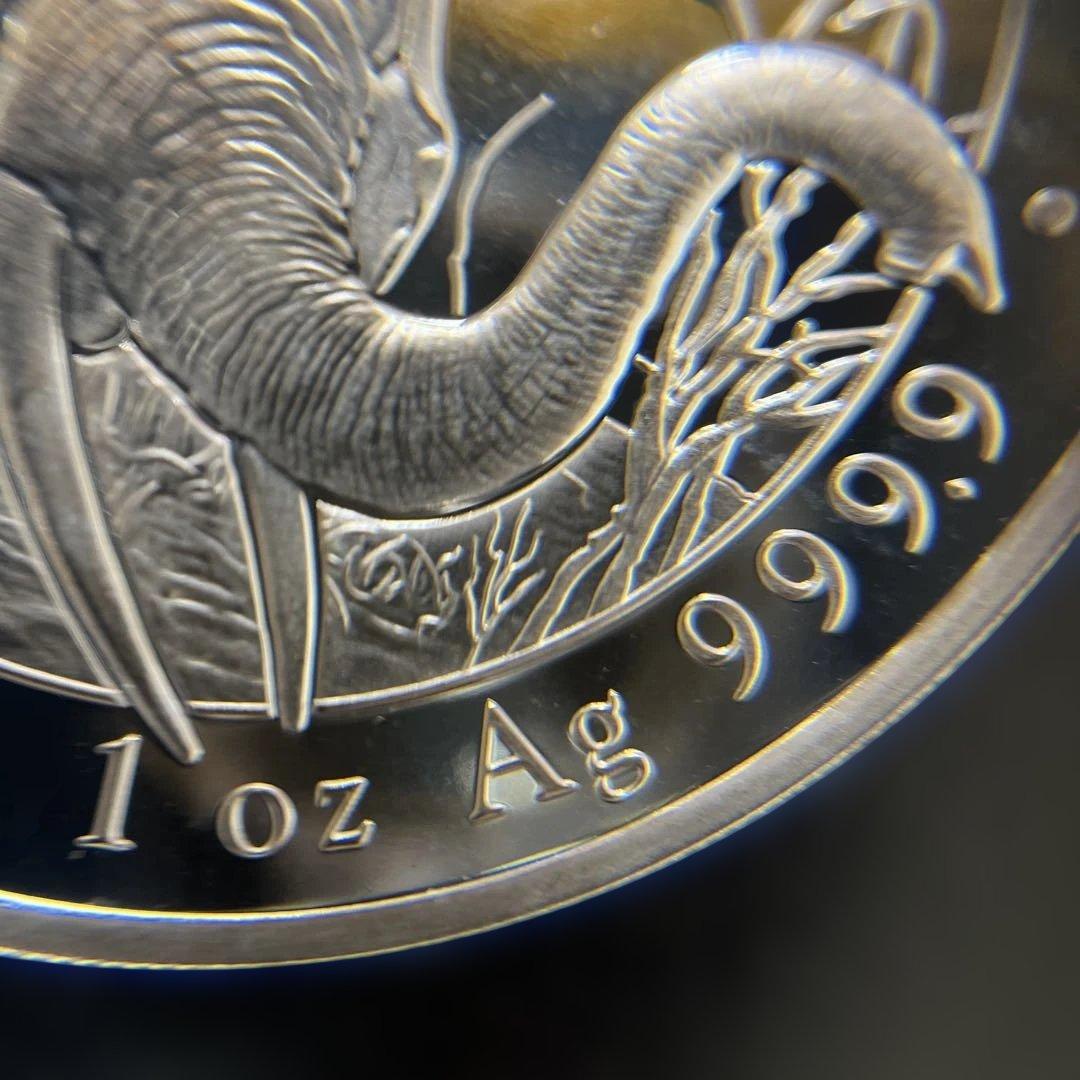 【純銀】ソマリア共和国　2018年　エレファント銀貨100シリング　1オンス①