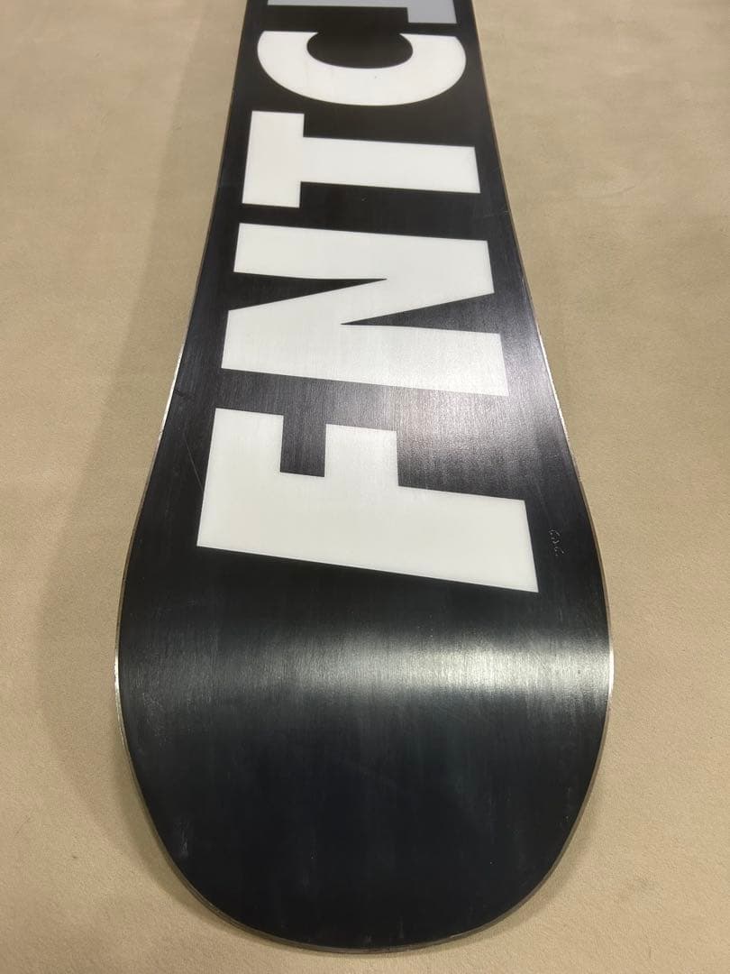 スノーボード　FNTC TNTC 143