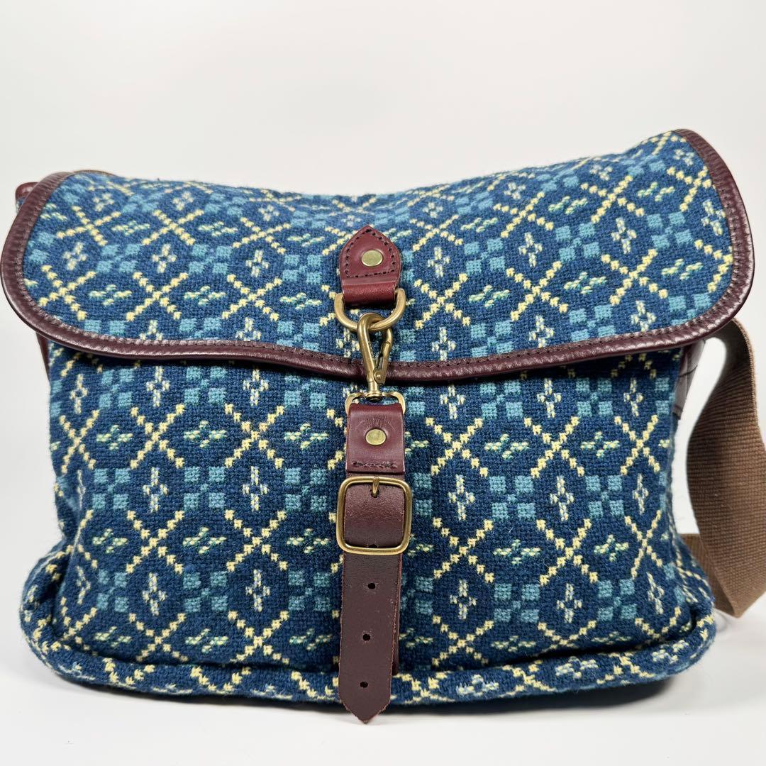 極美品 A4収納 ネペンテス メッセンジャーバッグ ウール レザー ネイビー