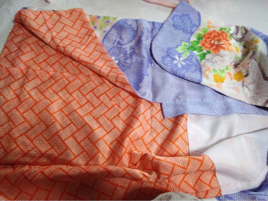 7歳向け・化繊のお着物セットです