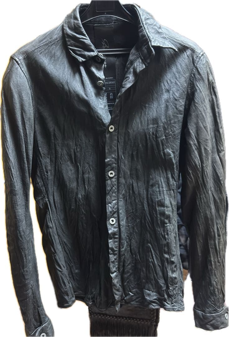 清春さん着用同型S'exprimer レザーシャツ