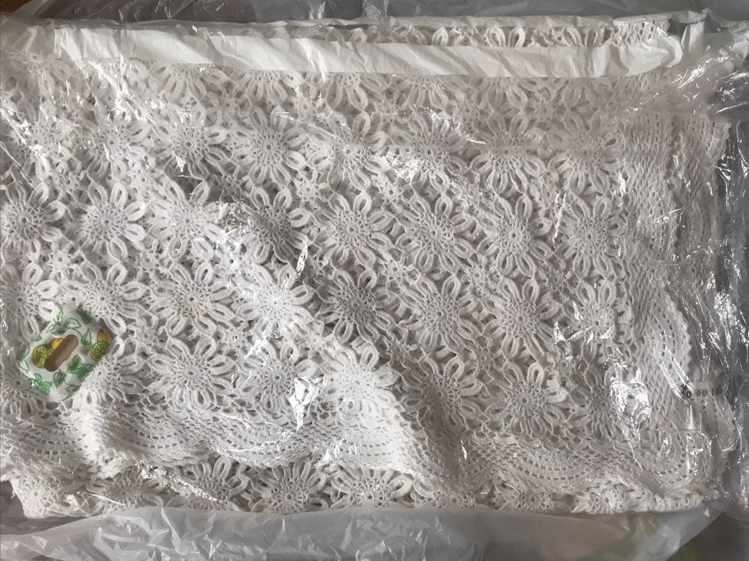 テーブルクロス　白　テーブルカバー　インテリア　花　ナチュラル　レトロ　棚