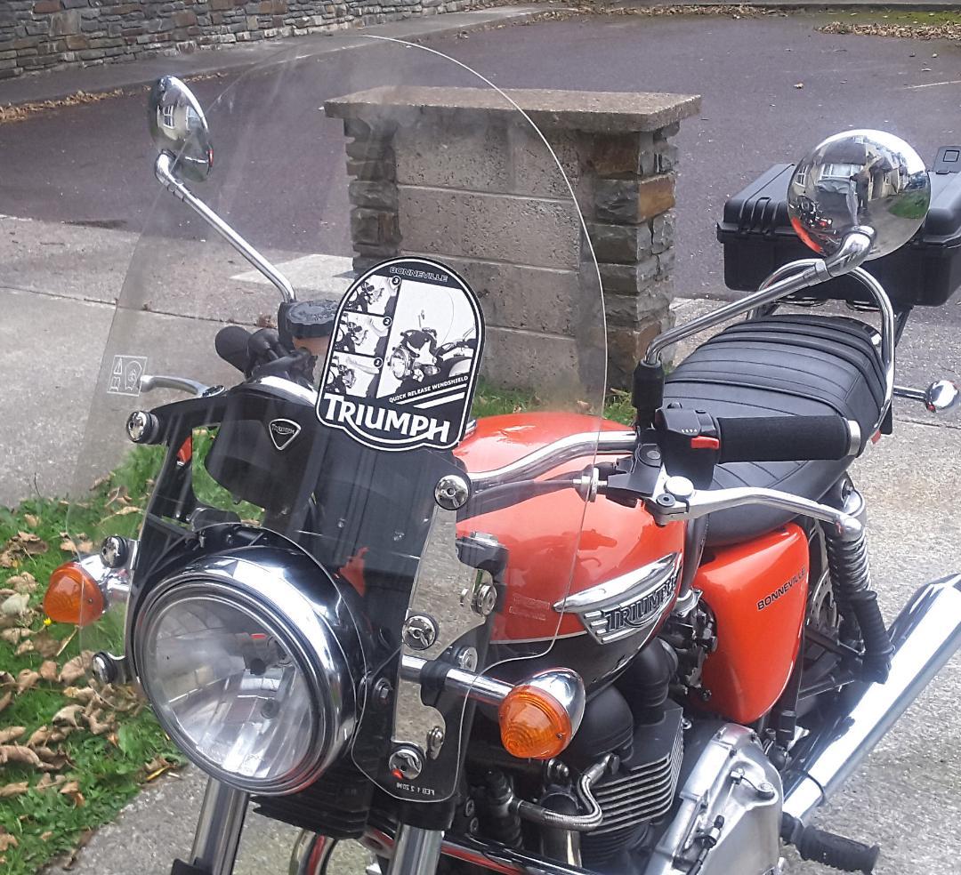 TRIUMPH ロングホール スクリーン ボンネビル 純正