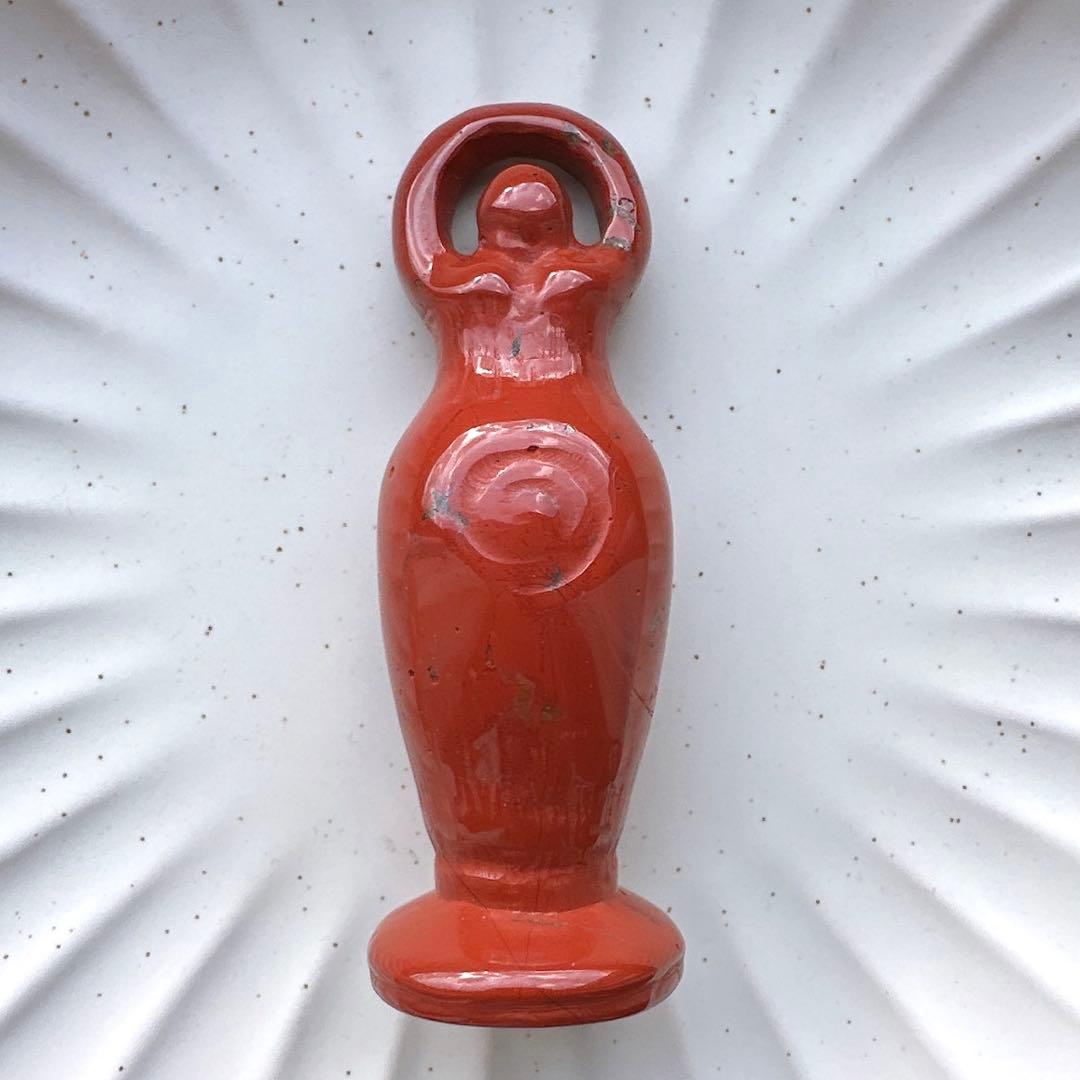 レッドジャスパー　女神像　天然石　置物