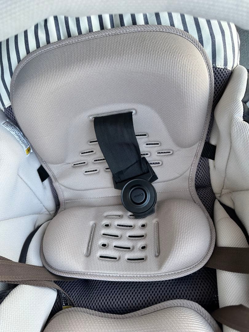 Combi スゴカル4キャスcompact ベビーカー ストライプ ベージュ