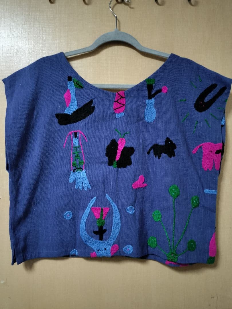 エスニック　トップス　半袖　ナカ族手刺繍衣類　新品　タイ製1