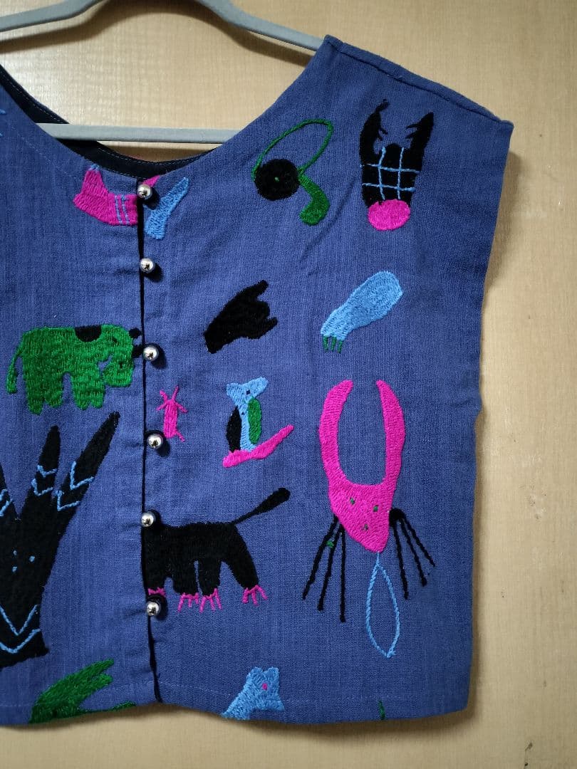 エスニック　トップス　半袖　ナカ族手刺繍衣類　新品　タイ製1