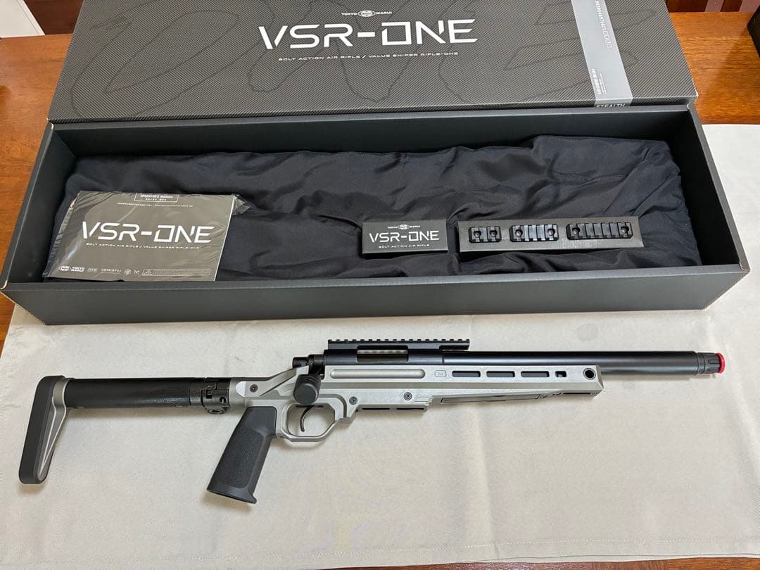VSR-ONE エアコッキングガン　カスタムパーツ付き