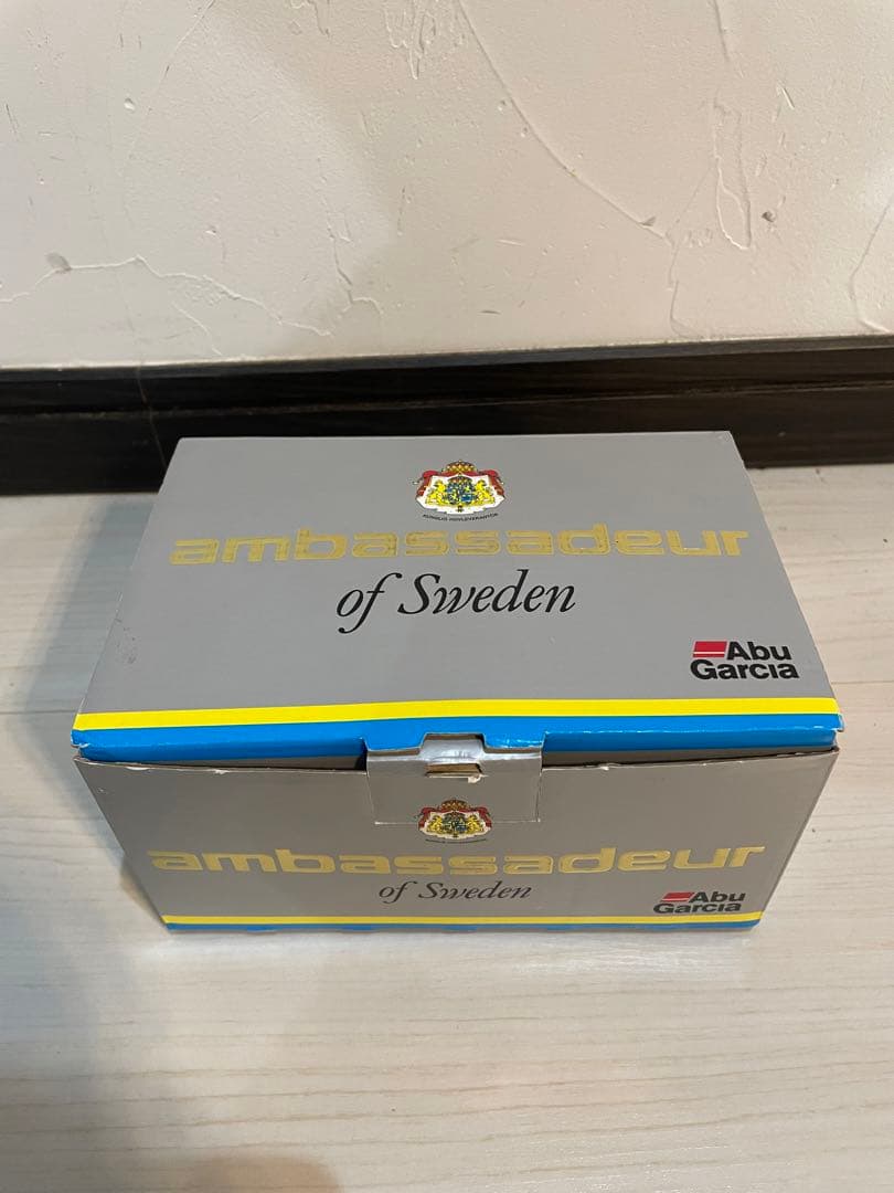 【未使用品】アブ アンバサダー 5500CDL シルバーブルー 魚屋別注