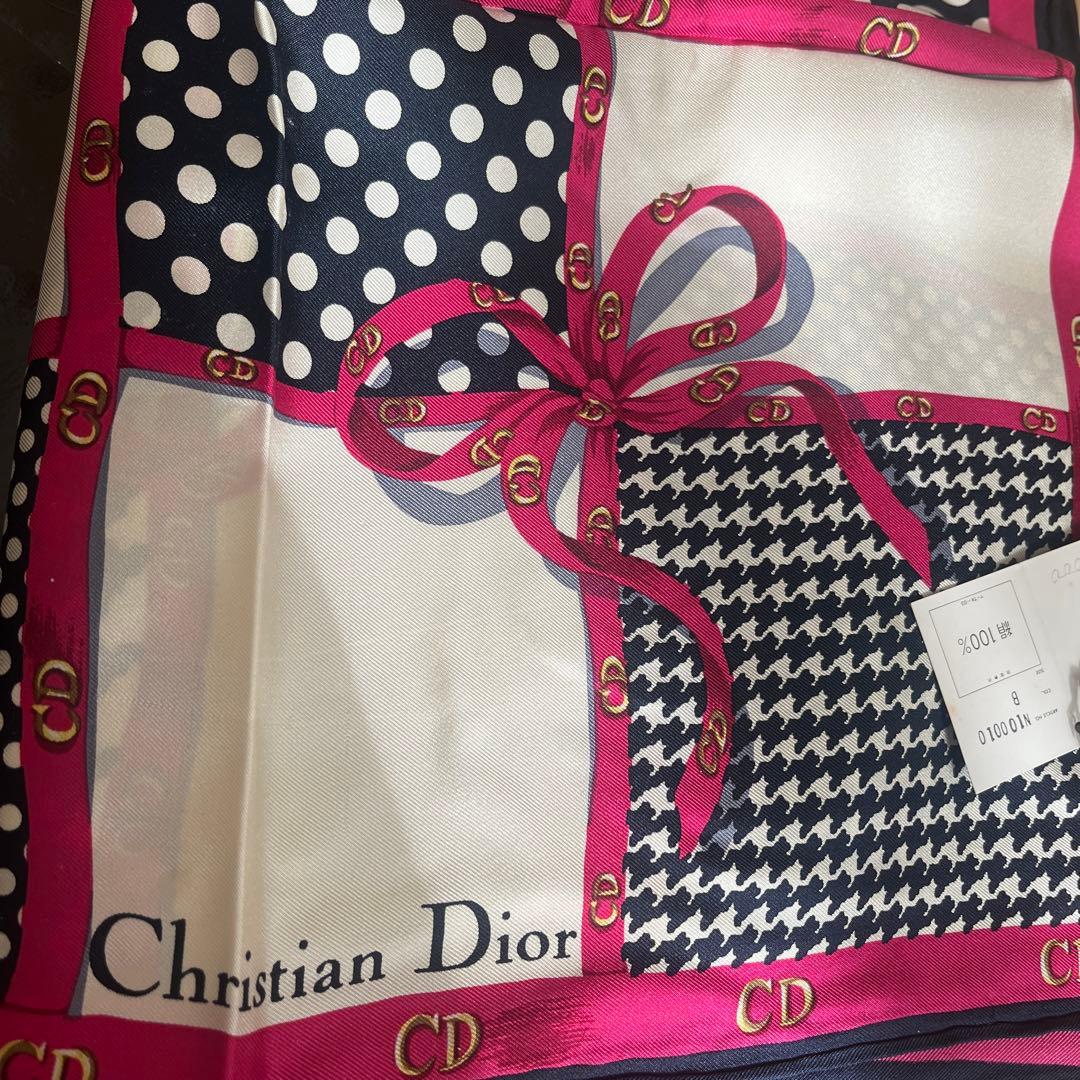 ち*こ様 本日のみ！Christian Dior ディオール　大判　スカーフ