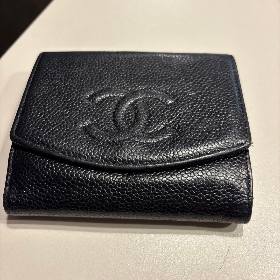 シャネルキャビアスキン2つ折り財布