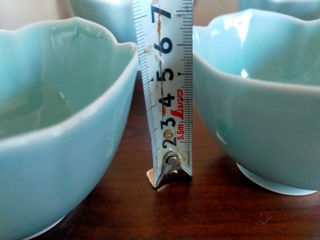 【宮内庁御用達 深川製磁】笹青磁 桔梗型中付 花型小鉢 5客セット 有田焼