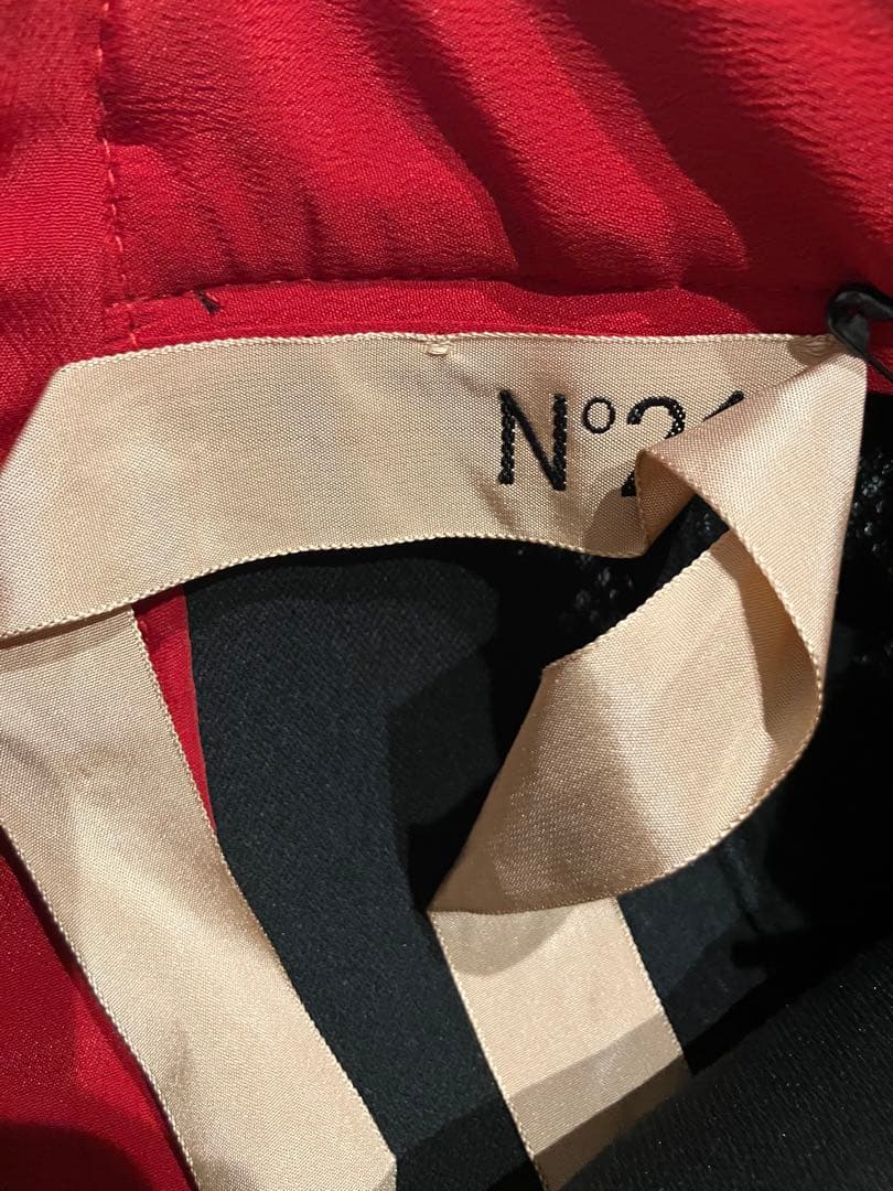 N°21 ヌメロ　スカート