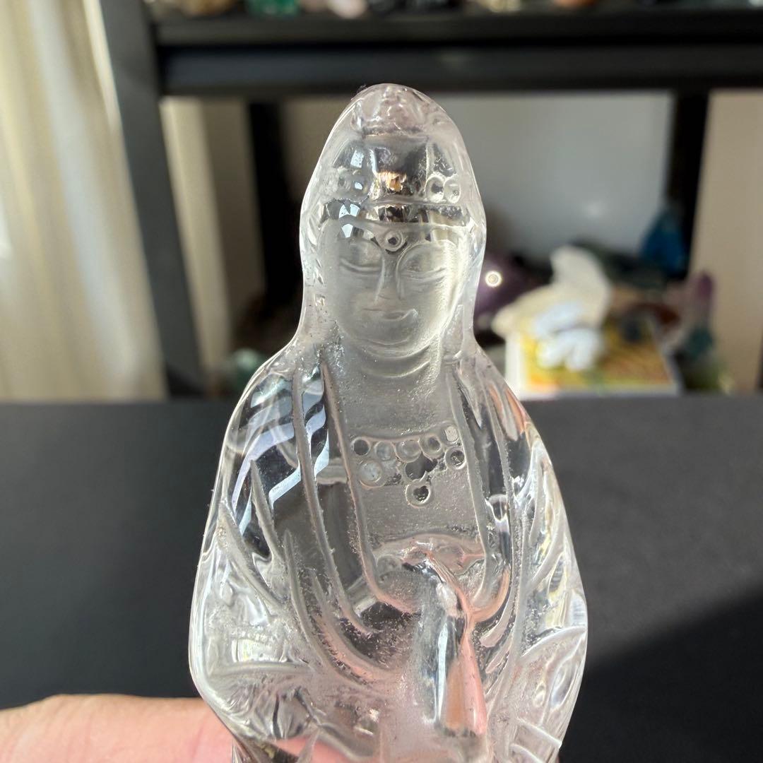 天然石水晶の観音様　置物　彫物NO.021401