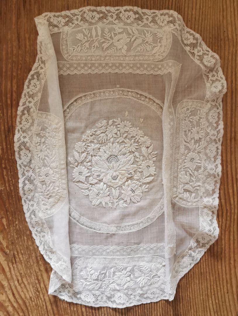 アンティーク フランス 美しい盛上刺繍 ノルマンディーレース 象牙色アイボリー