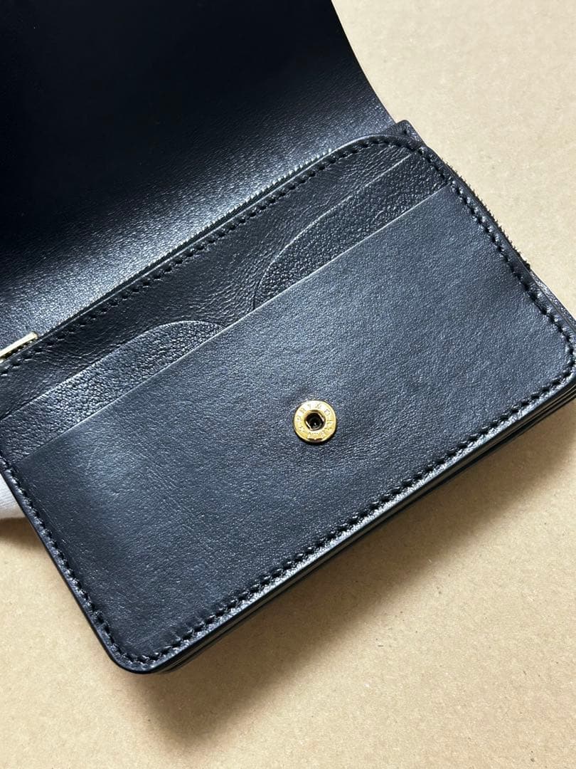 forme SW フォルメ ショートウォレット Serpentine、BKxBK