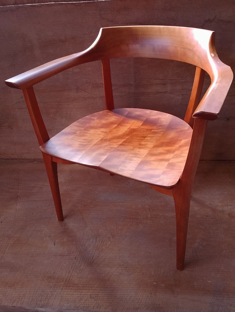 家具蔵 KAGURA ヴォーグ アームチェア 無垢材②