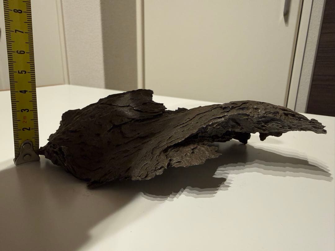 【896g】　重量級　ドロニノ隕石　メテオライト　原石