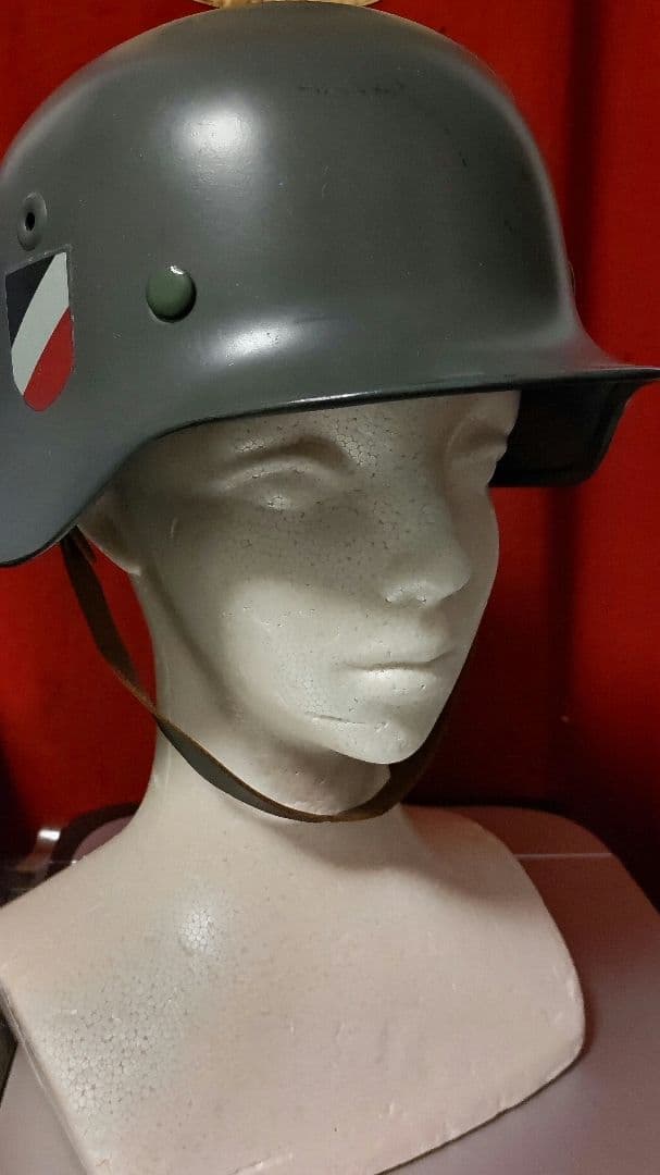 WW2ドイツ軍☆ドイツ陸軍М40ヘルメット（シェル64）実物？戦後品？