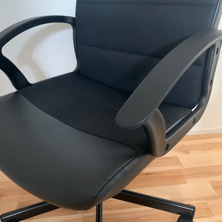 IKEA RENBERGET レンベルゲット