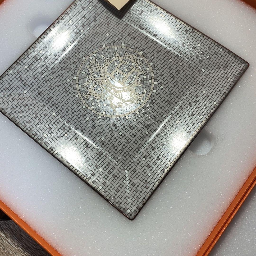 希少エルメス モザイク ヴァンキャトル スクエアプレート プチカレ プラチナ