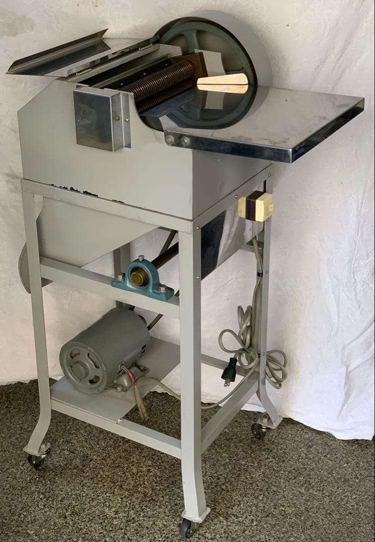 業務用 電動製麺機　麵切機