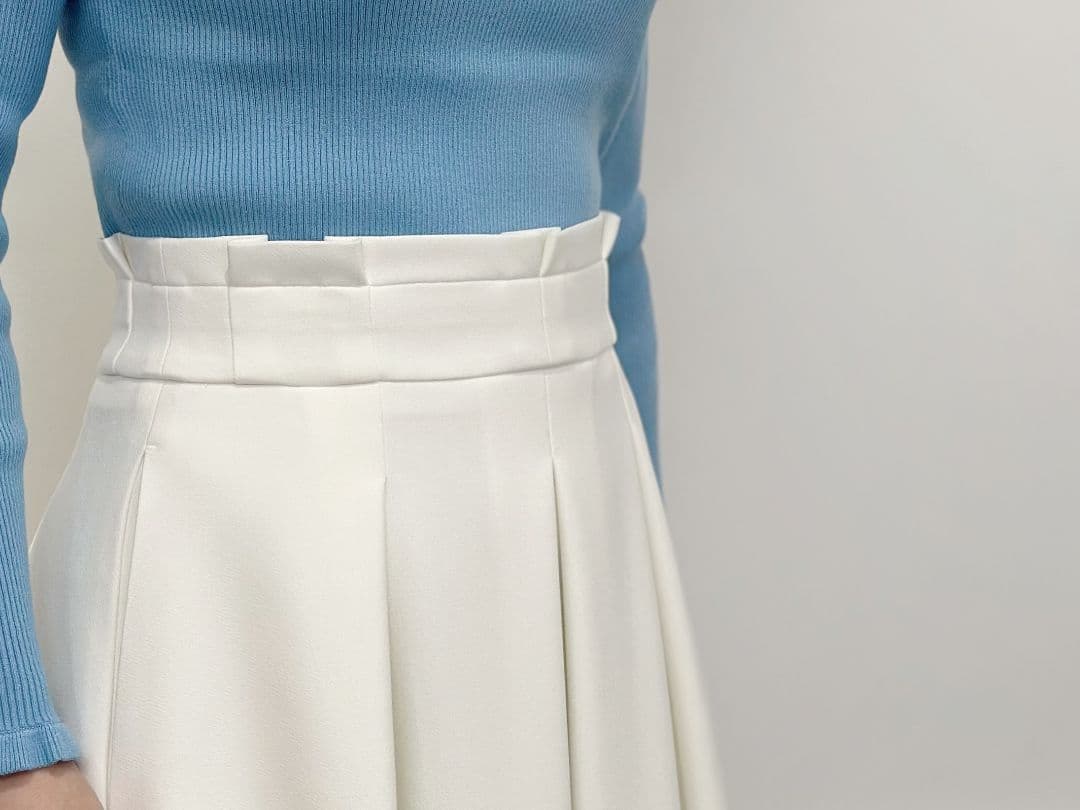 【新品·未使用】M-PREMIER タックデザインフレアスカート