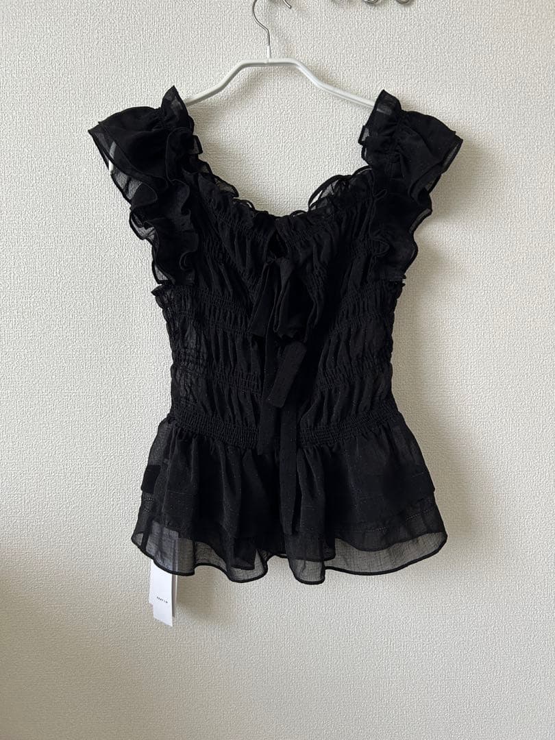 FRAY ID ブラック フリルトップス
