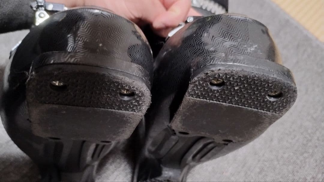 アトミック　スキーブーツATOMIC Hawx Magna 80 28cm