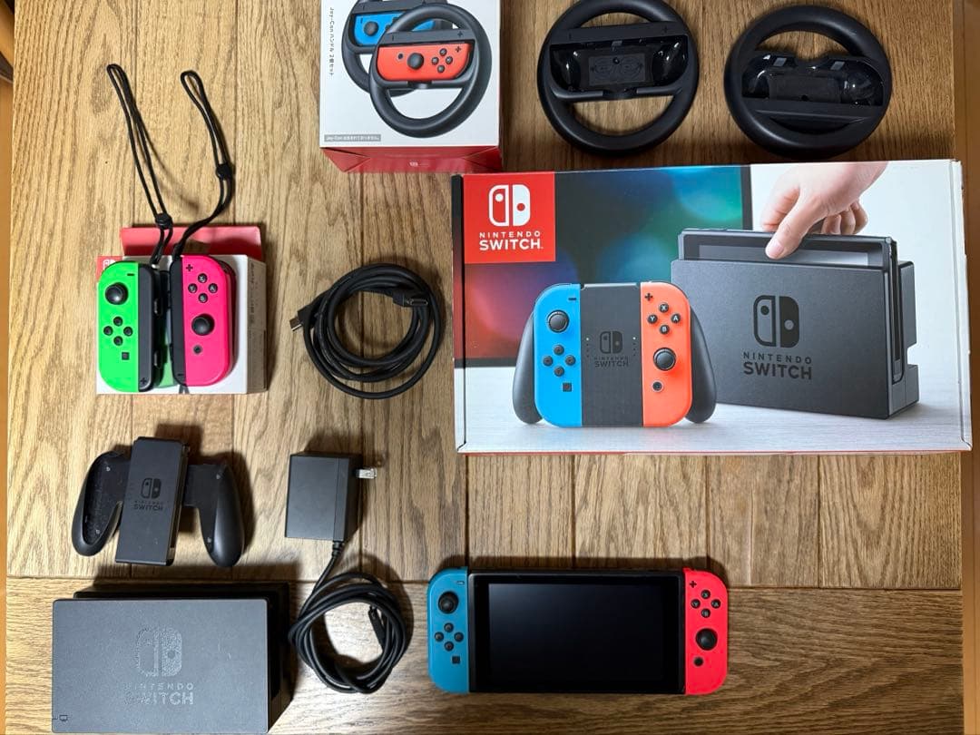 Nintendo Switch 本体 青/赤/緑/ピンク 充実付属品