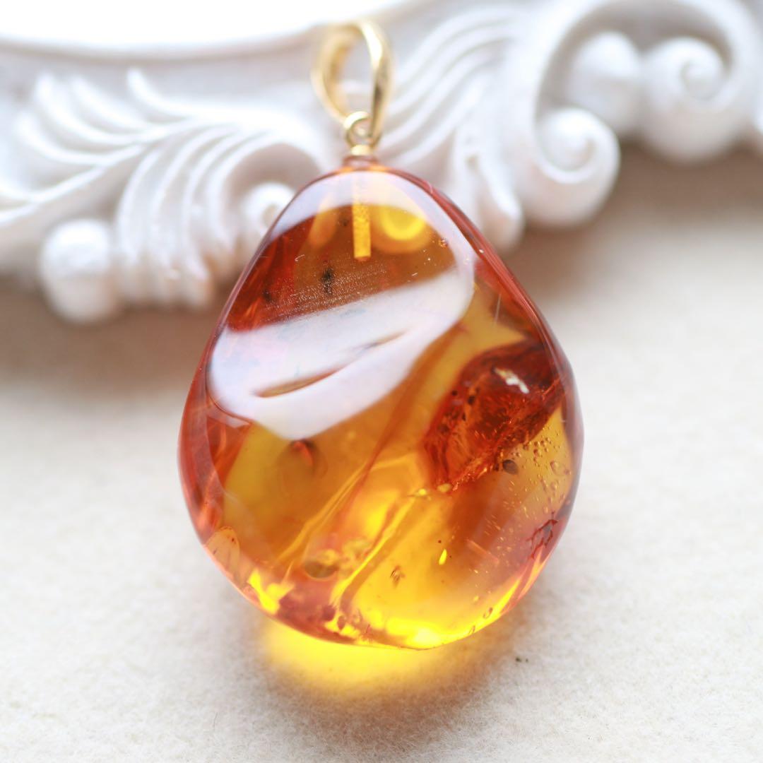 天然琥珀　虫入り琥珀　ルース　K18金　ペンダントトップ　鑑別書付