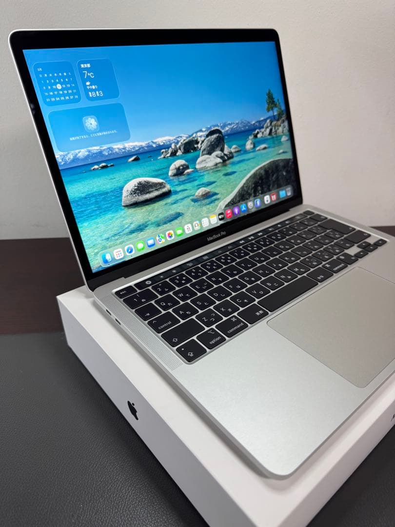 MacBook本体 MacBook Pro 2020. M1. 16GB . 256GB