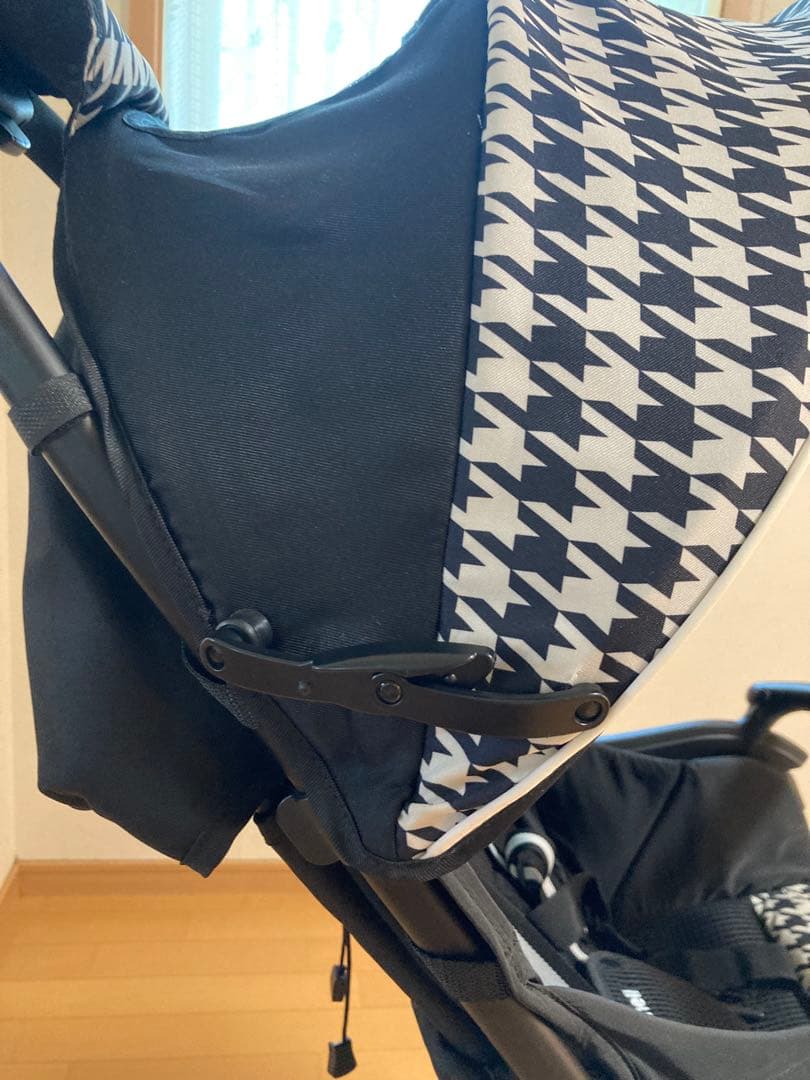 極美品　軽量3.２キロ　ベビーカー B型　Richeii カルガループラスRS