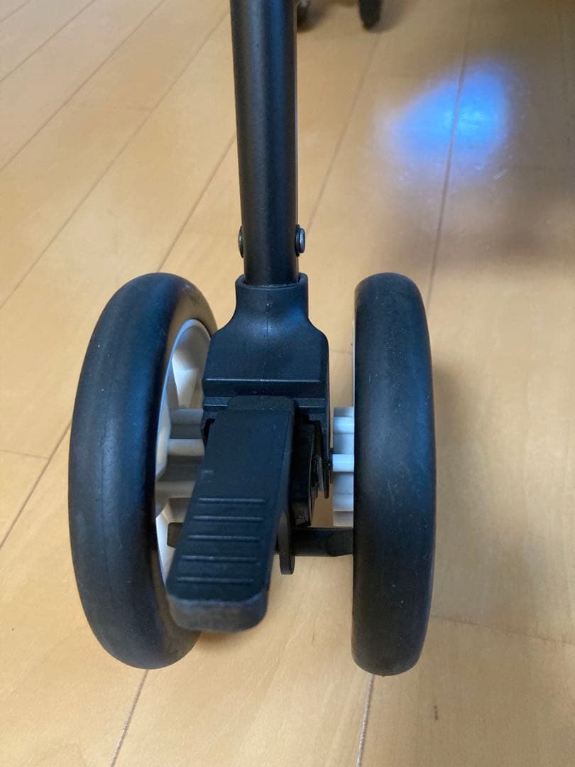 極美品　軽量3.２キロ　ベビーカー B型　Richeii カルガループラスRS