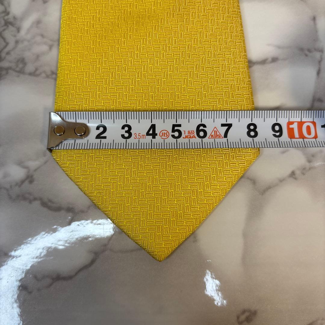 【美品✨】HERMES ネクタイ　イエロー　黄色　刺繍　レア
