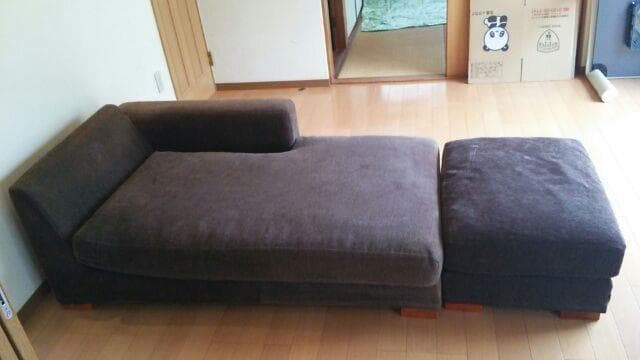 イタリア製ソファとオットマン