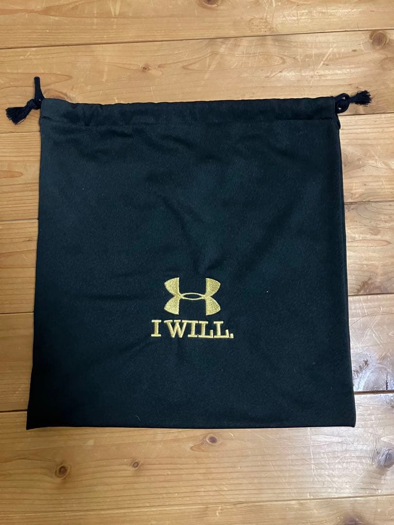 美品 アンダーアーマー　硬式用投手グローブ　最終値下げ