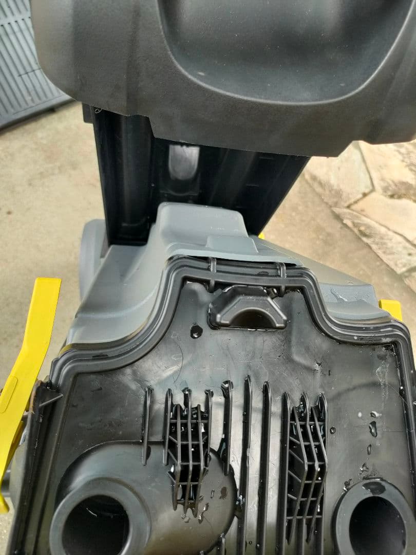 ケルヒャー業務用床洗浄機　BR30/4C　床掃除