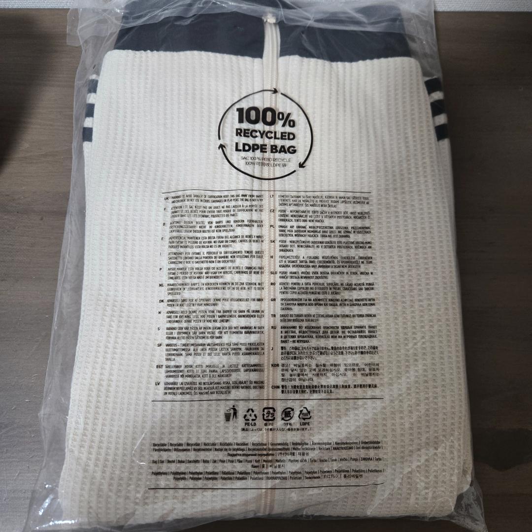 【韓国限定】adidas ワッフル トラックジャケット Lサイズ JW0109