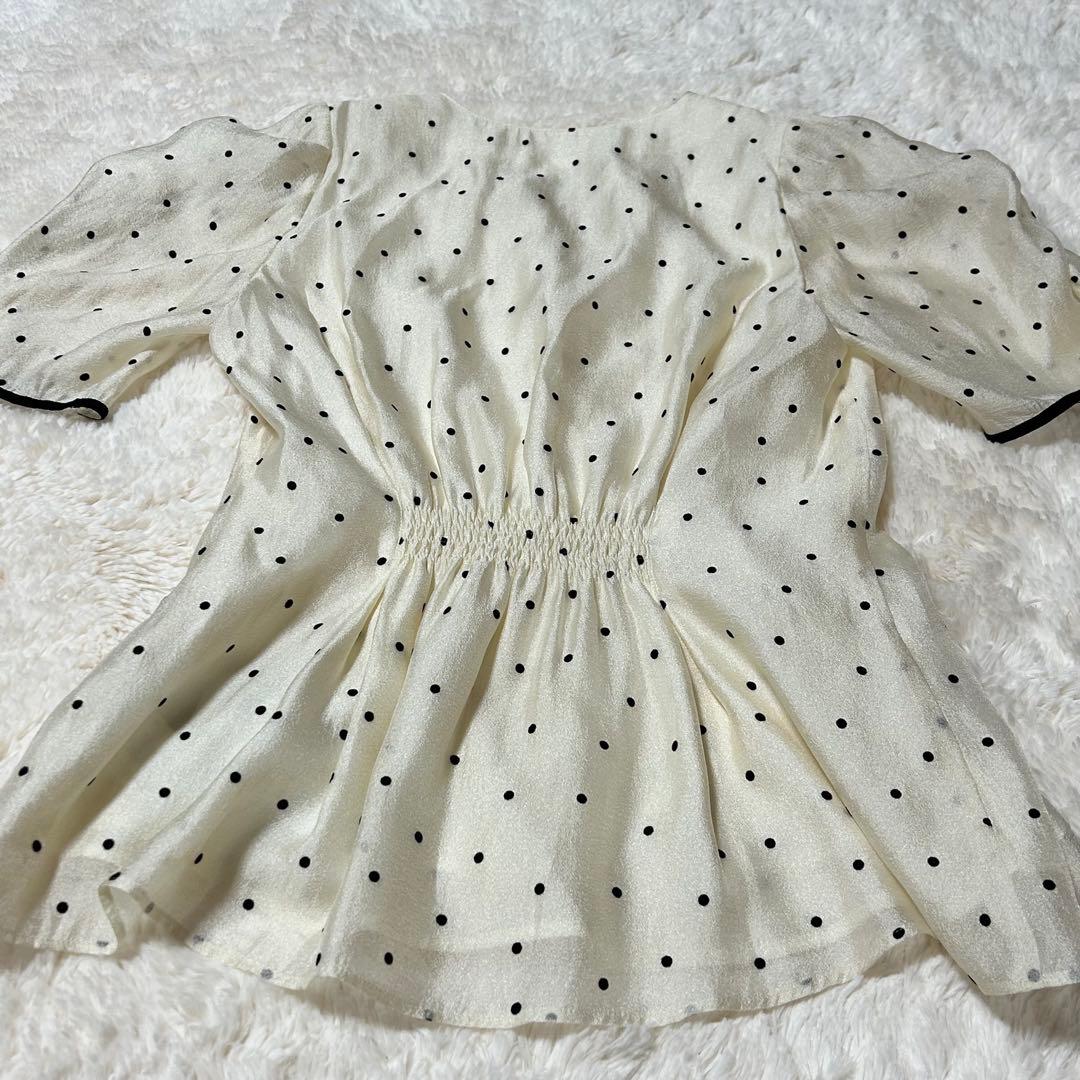 【タグ付き】ジャスグリッティー　ギャザースリーブフロッキーブラウス　1