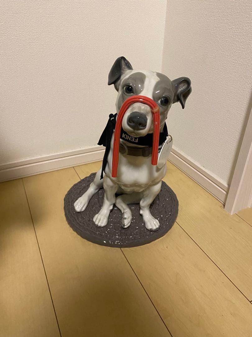 リヤドロ　犬　美品