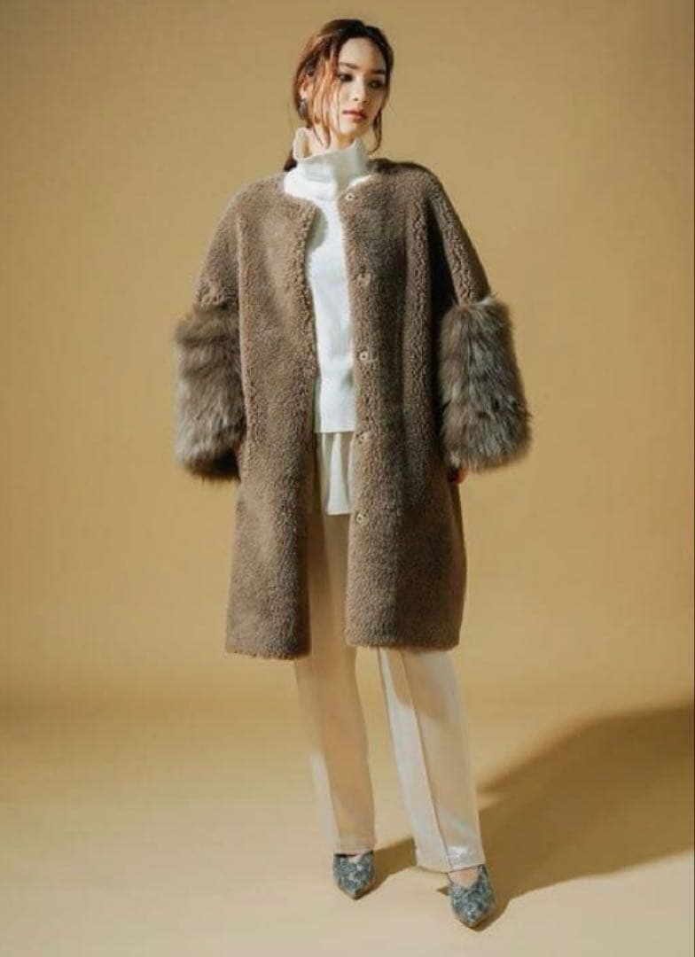 CELFORD セルフォード　袖ファー付きボアコート