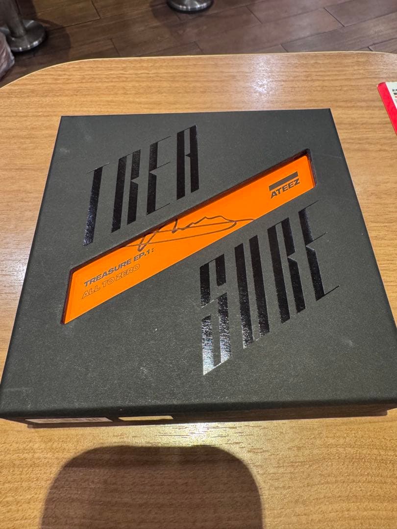 ATEEZ treasure ウヨンサインアルバム
